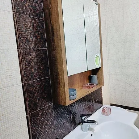гергини 招待所